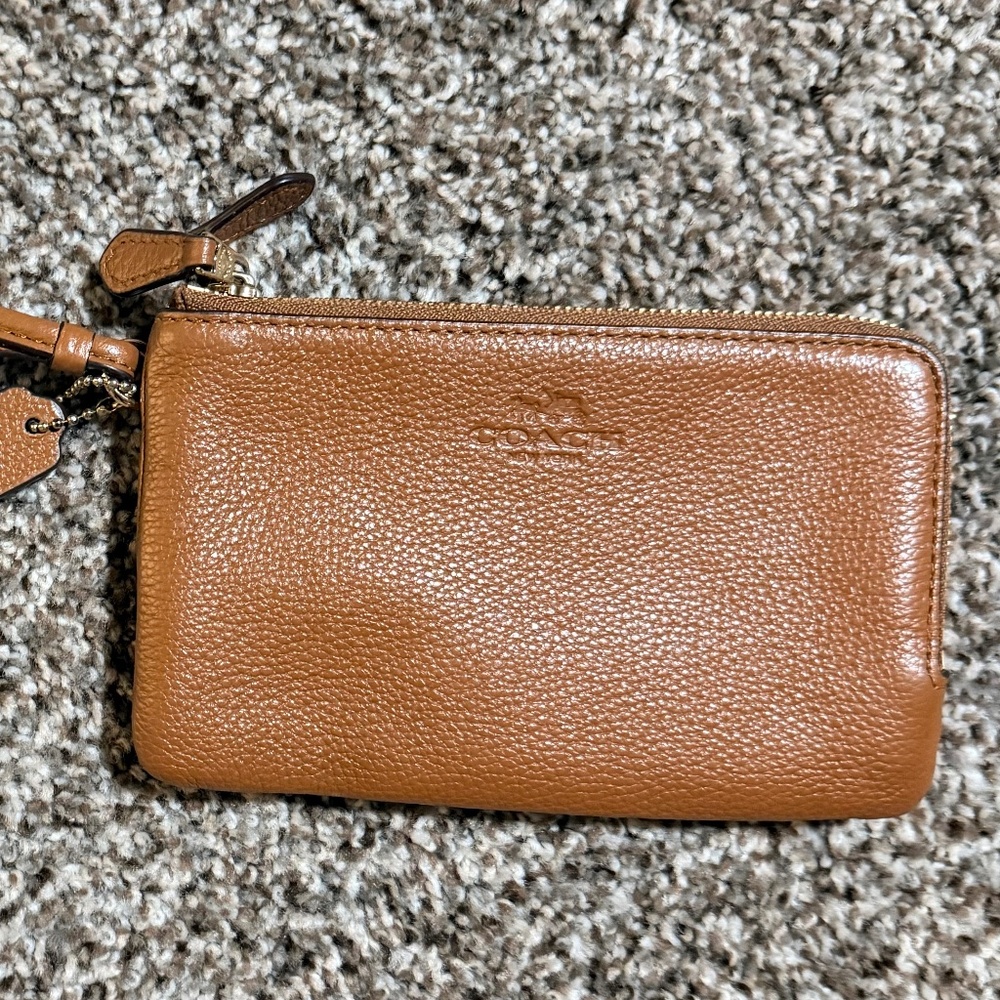 Double Zip Brown/Tan Coach Wristlet